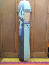 Load image into Gallery viewer, Jones Splitboard- Womens Solution 152 cm
